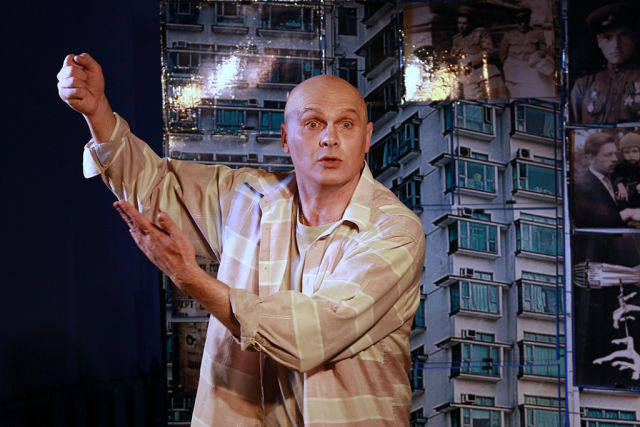 Павел Морозов в спектакле 